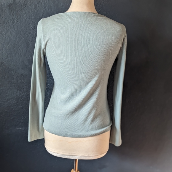 Old Navy mint long sleeve top - Picture 5 of 7